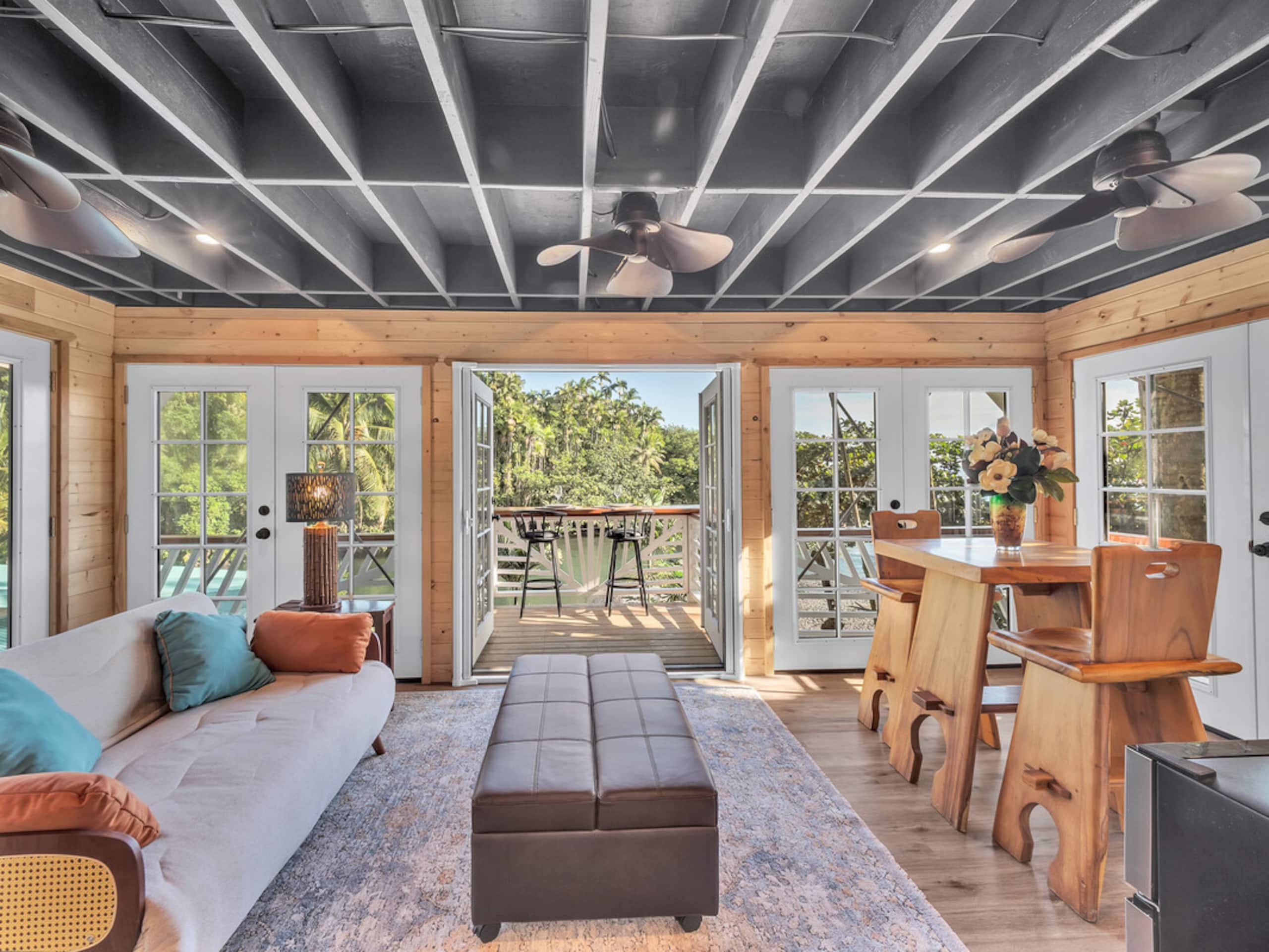 Home in Hilo · ★4.97 · 3 bedrooms · 4 beds · 3.5 baths - Image 66