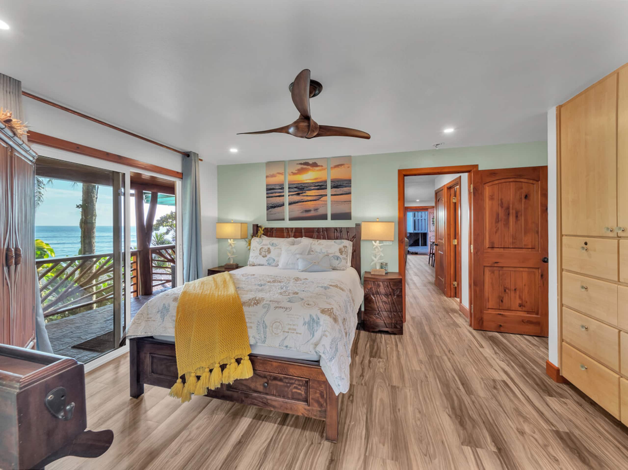 Home in Hilo · ★4.97 · 3 bedrooms · 4 beds · 3.5 baths - Image 46