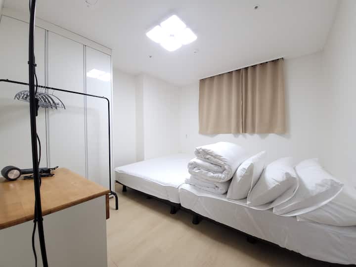 საძინებელი 1