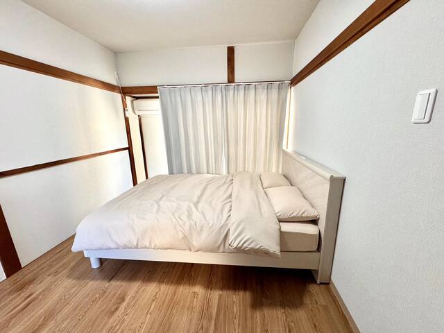 【リノベ済み一軒家】4部屋・フルキッチン／家族・グループ旅行に最適／駅近・好立地 gallery image 3