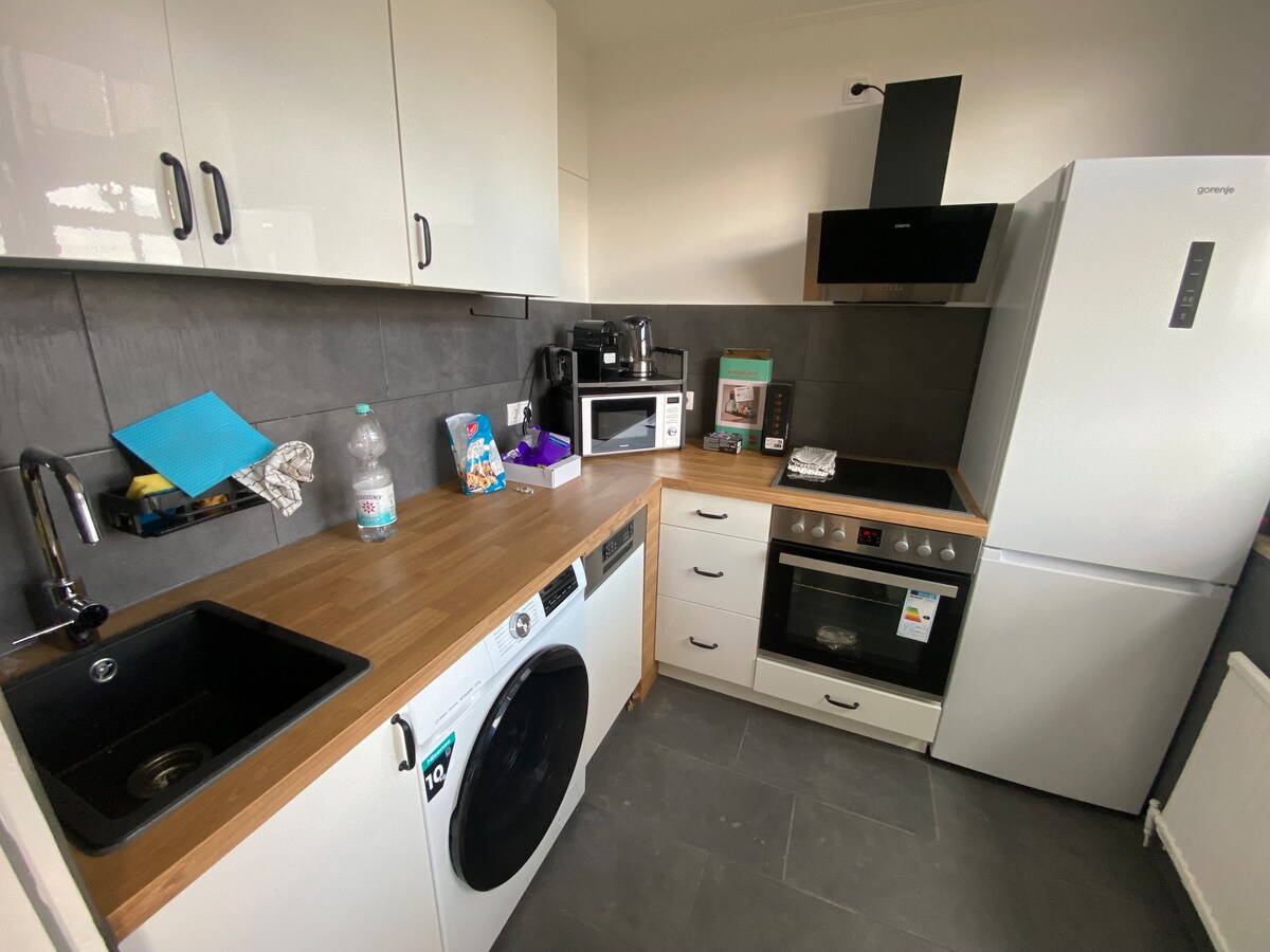 Anuncio de Airbnb popular: Sahara | 3.5 r. balcony smartTV WiFi washinmashine en Hochheide