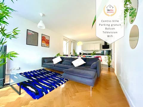 BnGo | The Spacious | 12 pers, 5 bedrooms, 2 bathrooms, parking