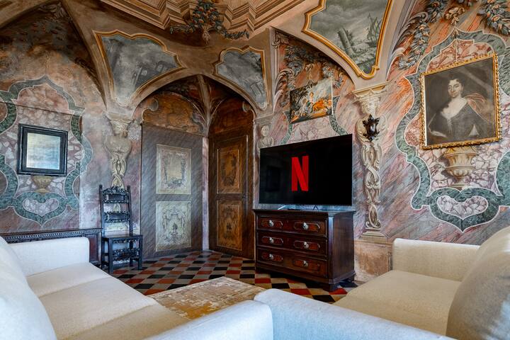 Dimora Storica in Palazzo Terzi gallery image 3