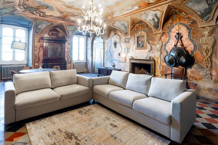 Dimora Storica in Palazzo Terzi gallery image 2