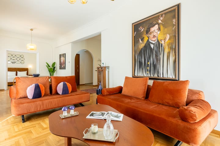 Sophisticated 3 bed apartment with Acropolis view