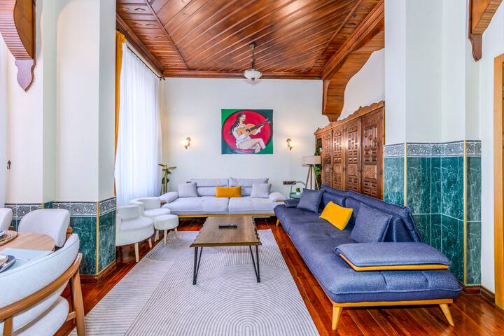 Central, Ottoman House,5BR,5Bath,5AC Triplex@Large gallery image 2