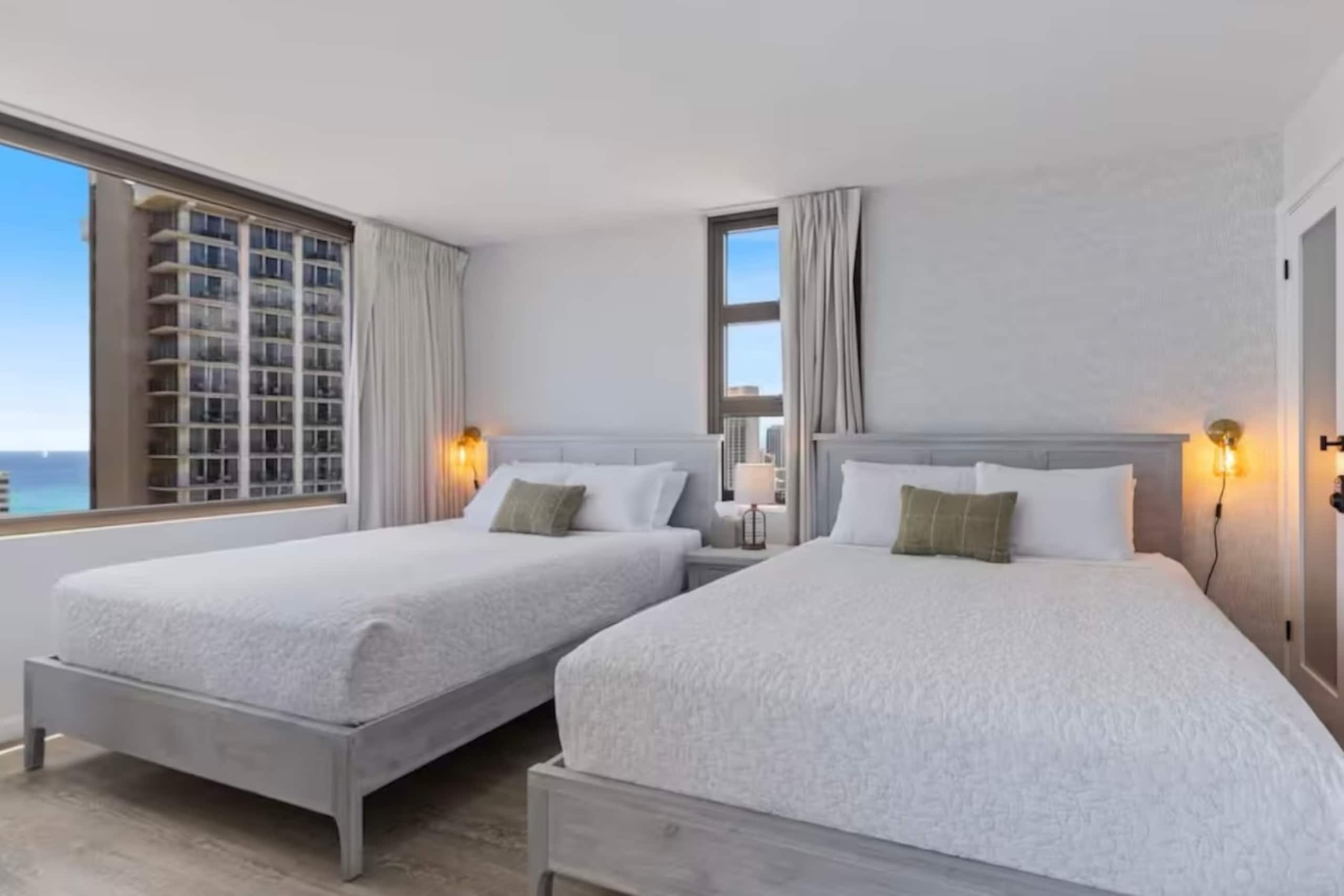 30FL-Stunning Ocean View Renovated 1BR w/Parking! - Image 9