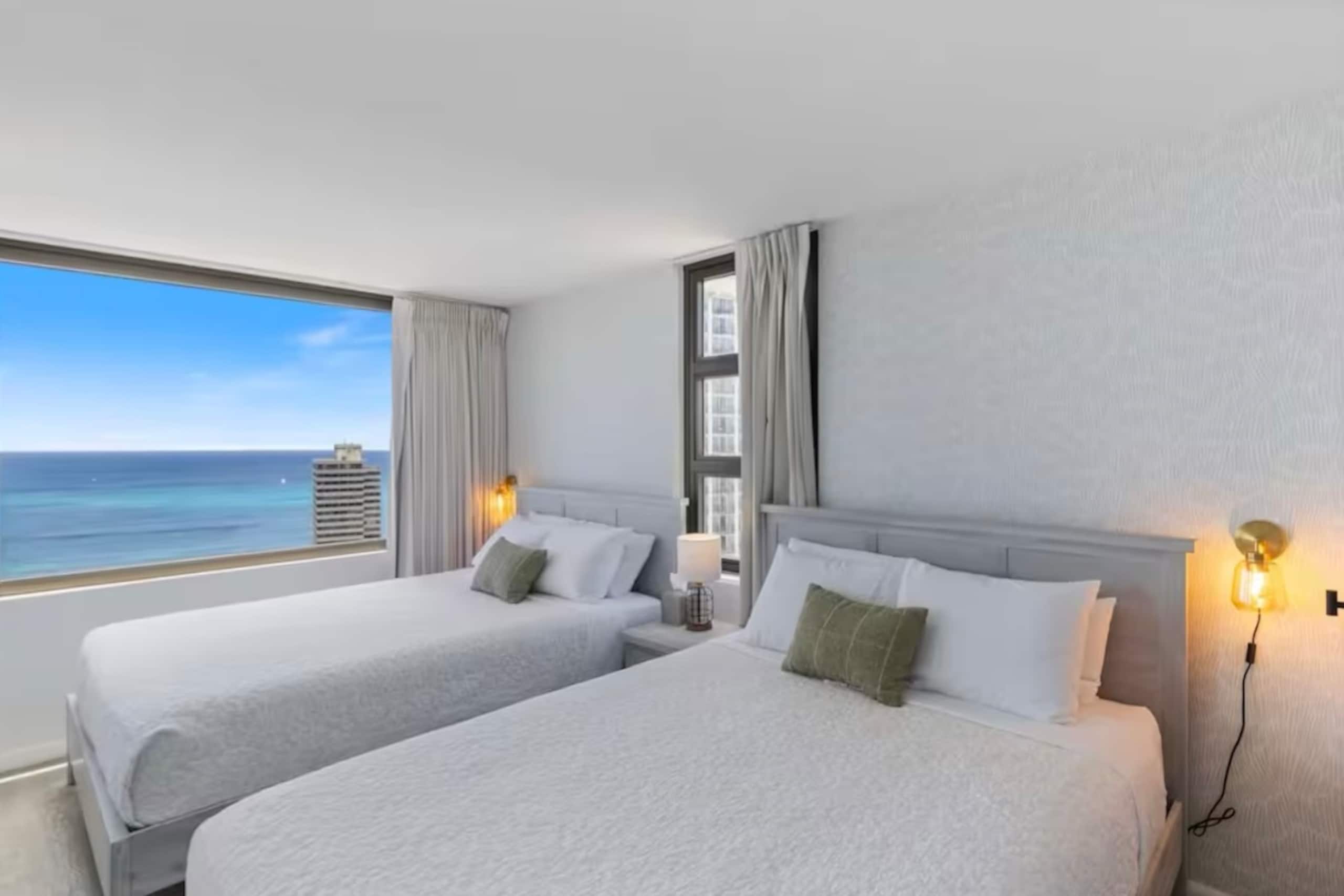 30FL-Stunning Ocean View Renovated 1BR w/Parking! - Image 10