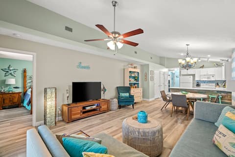 Top performing Airbnb: ~Sparking Seashore ~3b/2b~ HOME~ in Panama City Beach