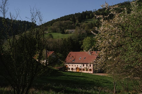 Au Bois Dormant Farmhouse
