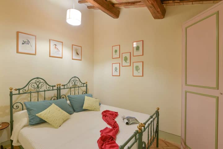 Ajër i kondicionuar, krevat dopio (140 cm x 190 cm), kati përdhes