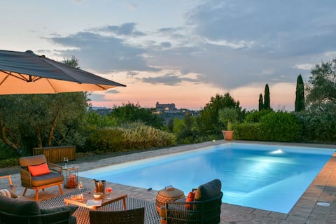 Villa San Gabriele: Historic Charm, Modern Comfort