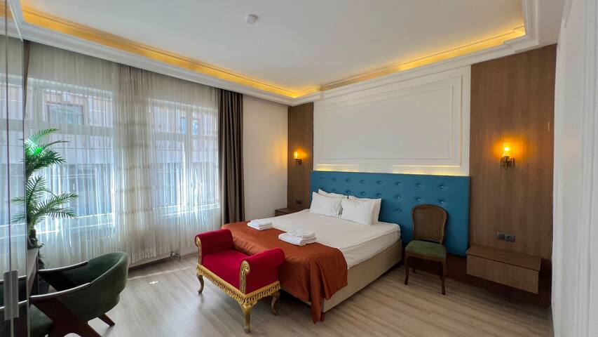 Taksim Square Luxury 4BR Next to Hotels Full A/C gallery image 5