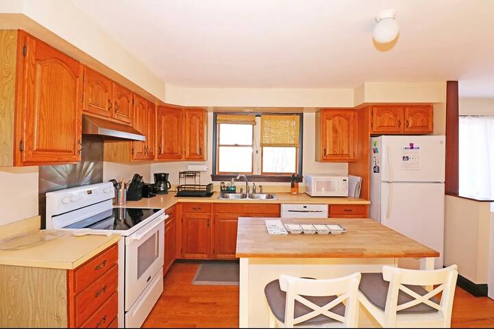 Driftwood Dreaming gallery image 5