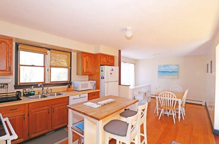 Driftwood Dreaming gallery image 4