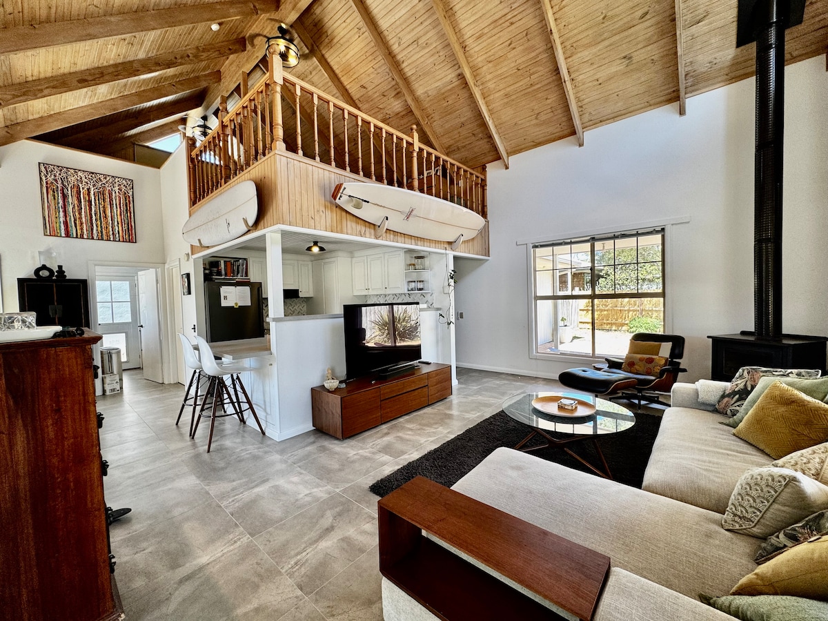 Successful Airbnb property: Unique family home 400m to surf beach in Inverloch