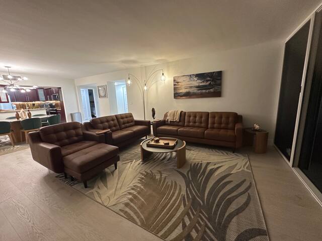 Luxury Beachfront 2Bed OceanView gallery image 5