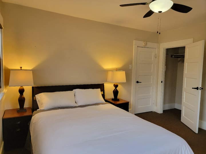 Comfortable Room Close Rcc Cbu Ucr - Riverside, CA