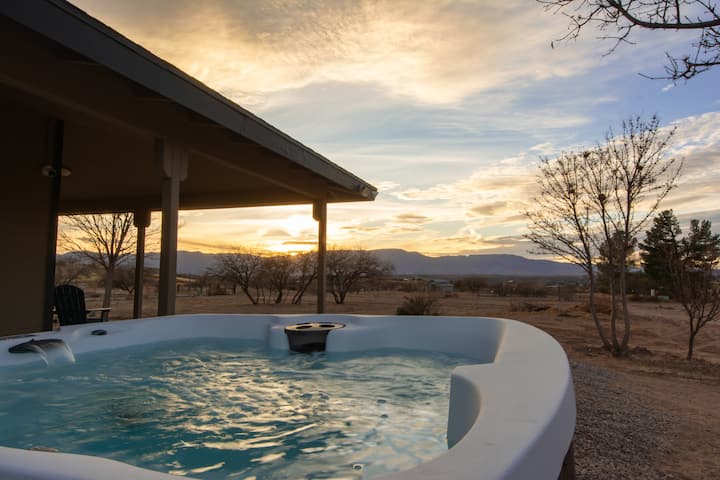 Dark Sky Retreat Near Sedona | Sauna + Hot Tub