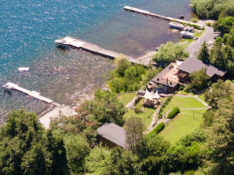 3 Amazing Houses for 24 Guests Lakeside