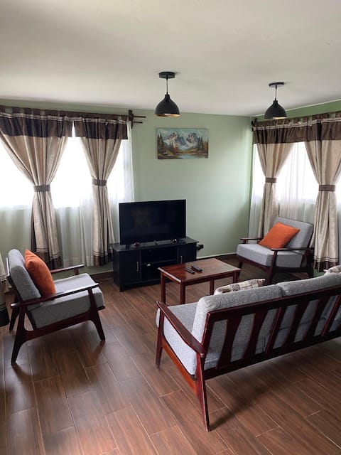 5 min. AIFA/NLU + garden/BBQ + 2 parking + HBO