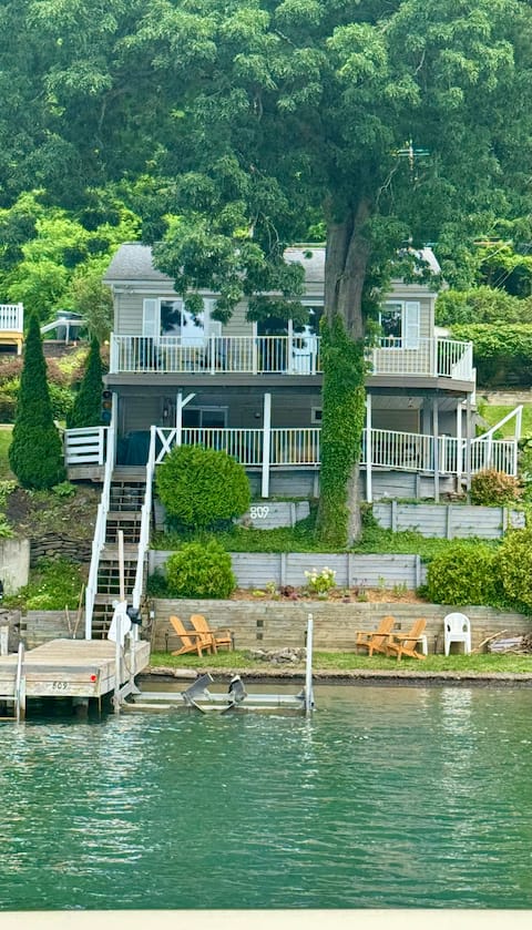 The Little Lake House
