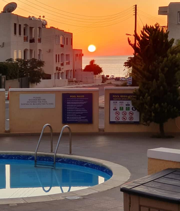 H&o Sea View Beachfront Apartment - Paphos