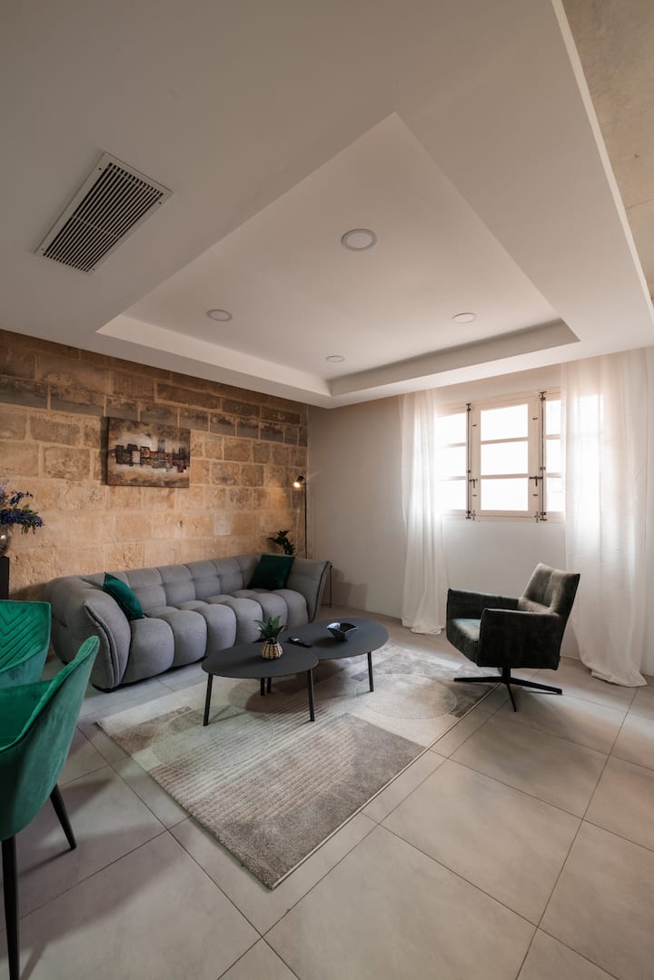 Stunning 2-bed Apartment In Heart Of Valletta - Valletta