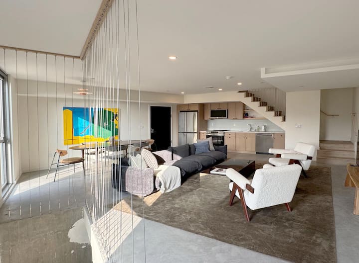 3 Stories New Home With 4 Bd & 4.5 Bath - Vernon, CA
