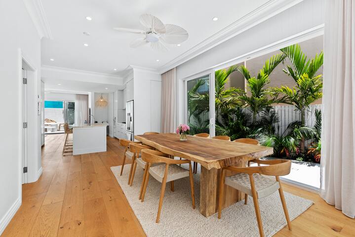 Clovelly Coastal Charm gallery image 4