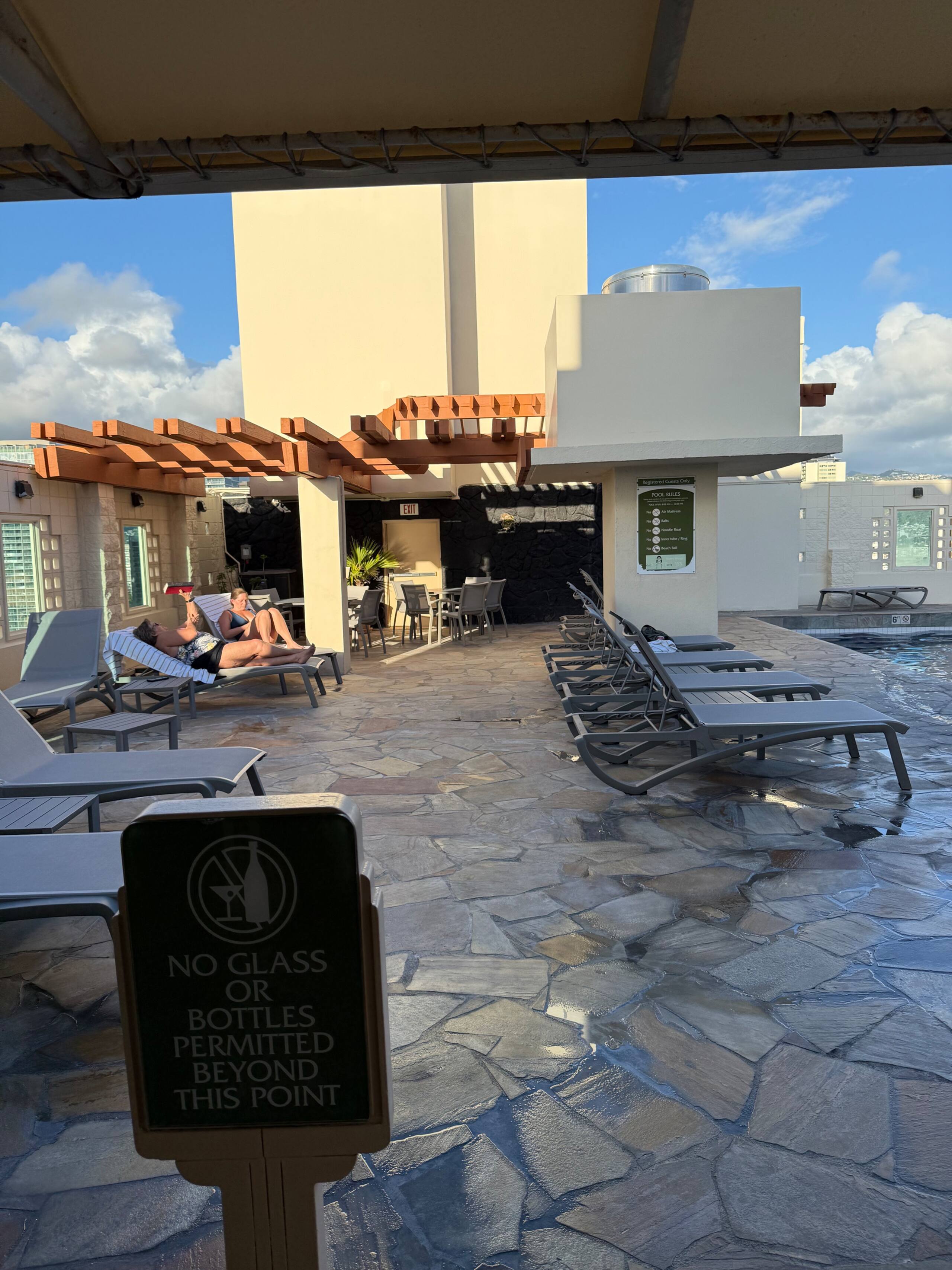 Cozy Studio at Imperial Waikiki – 1 Block to Beach - Image 21