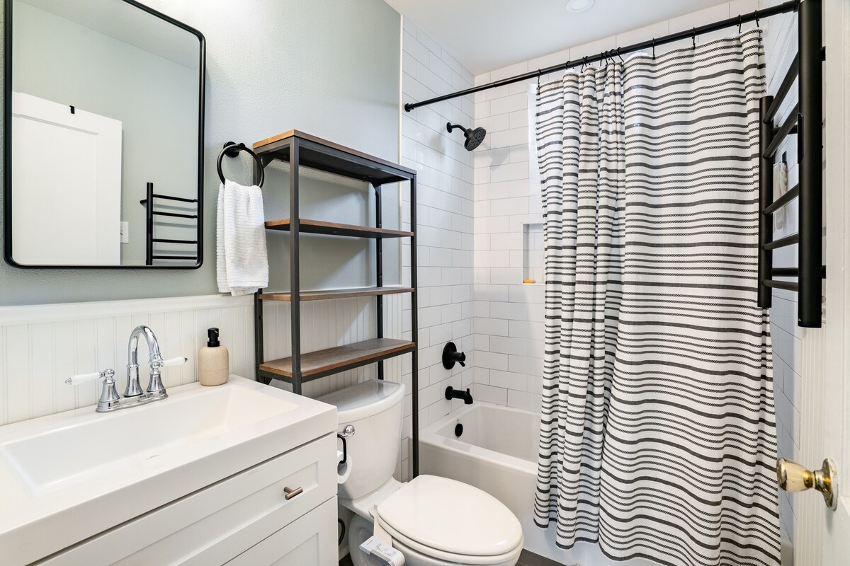 1940s East Side Cottage