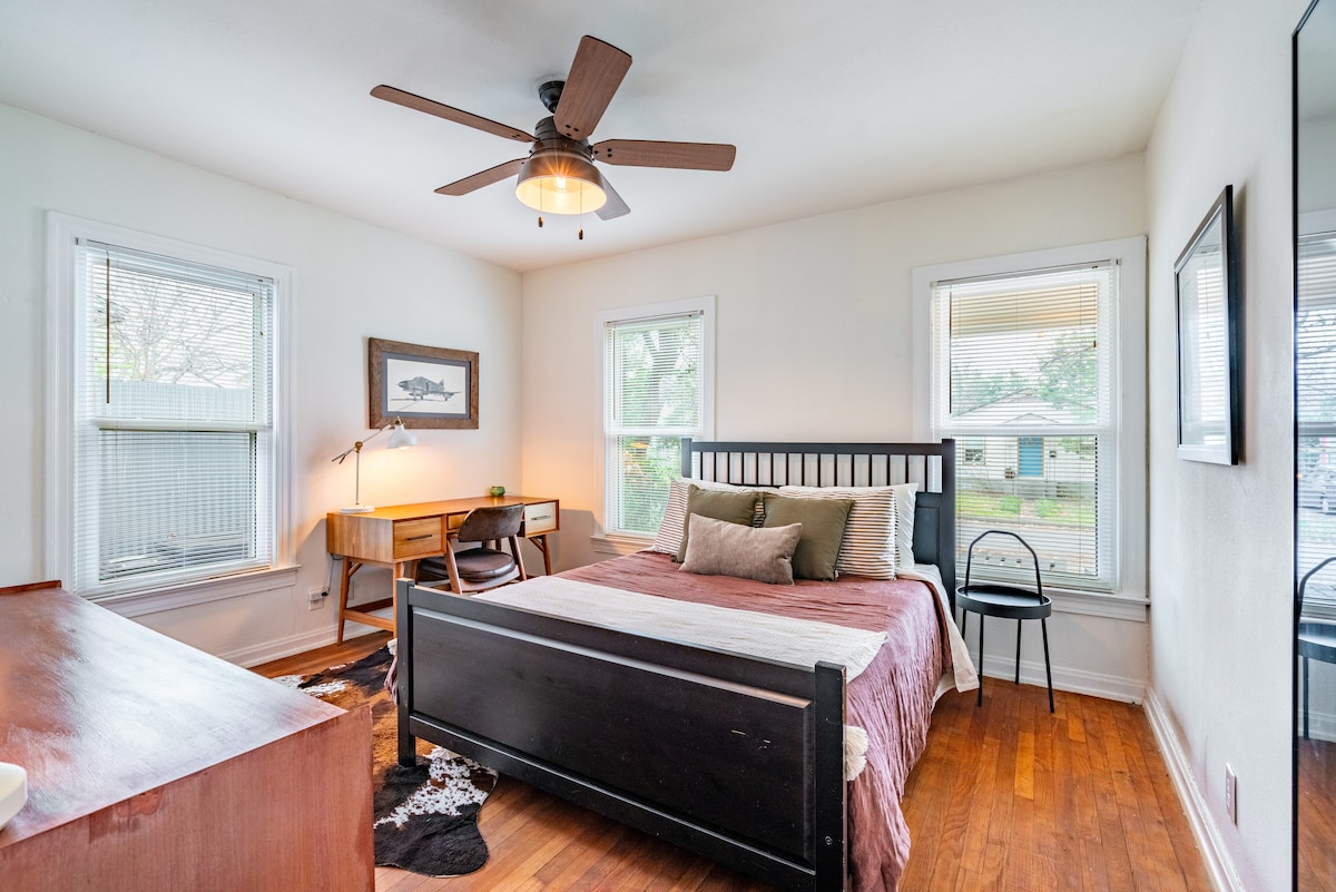 1940s East Side Cottage