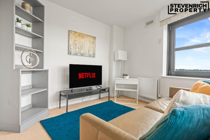 Long Stays For Work | City View | 2 Br | Sleeps 3 - Reading