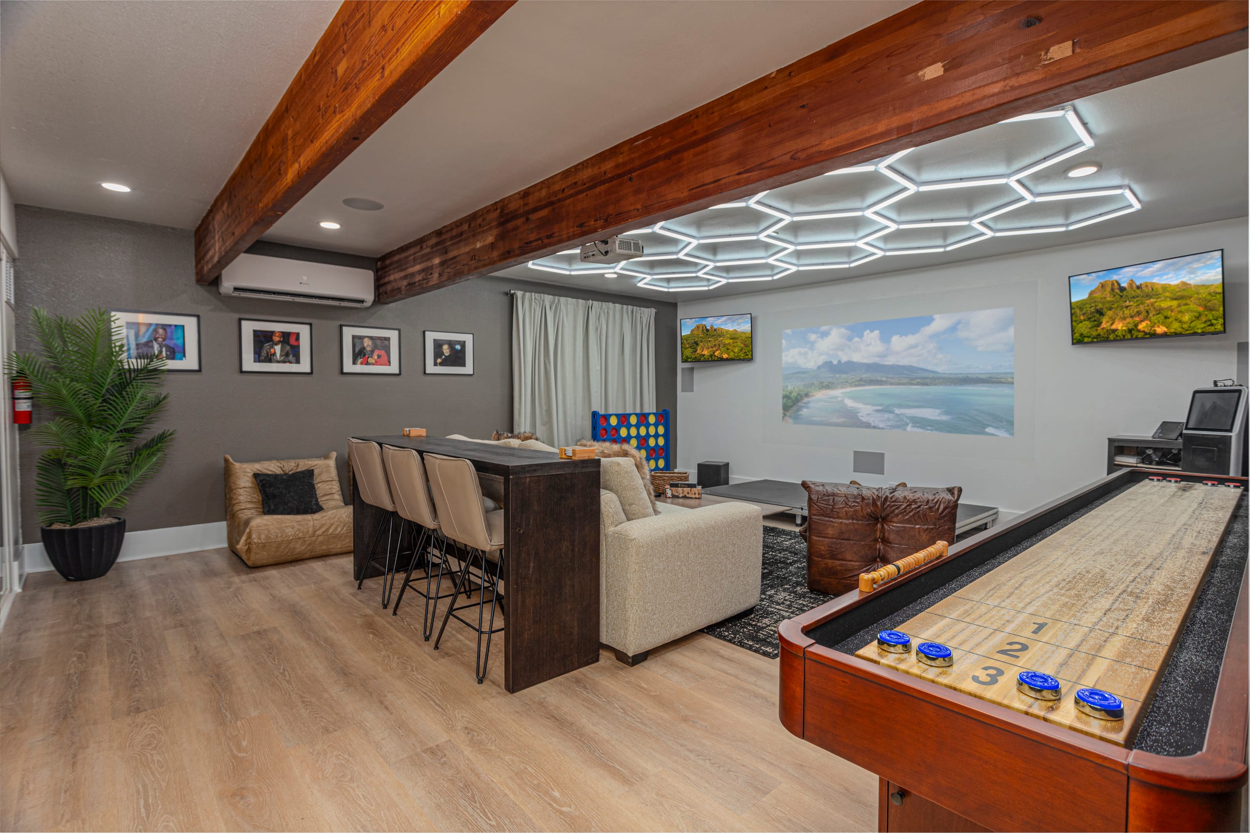 Home in Anahola · ★4.92 · 3 bedrooms · 5 beds · 3.5 private baths - Image 63