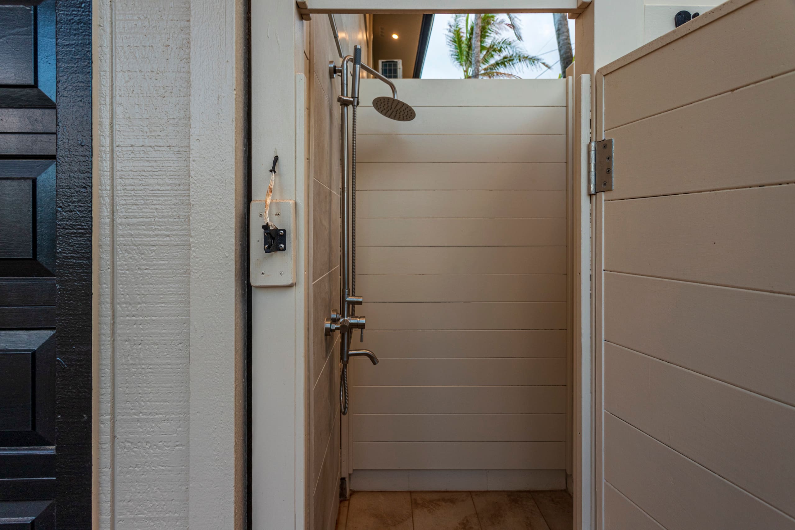 Home in Anahola · ★4.92 · 3 bedrooms · 5 beds · 3.5 private baths - Image 68