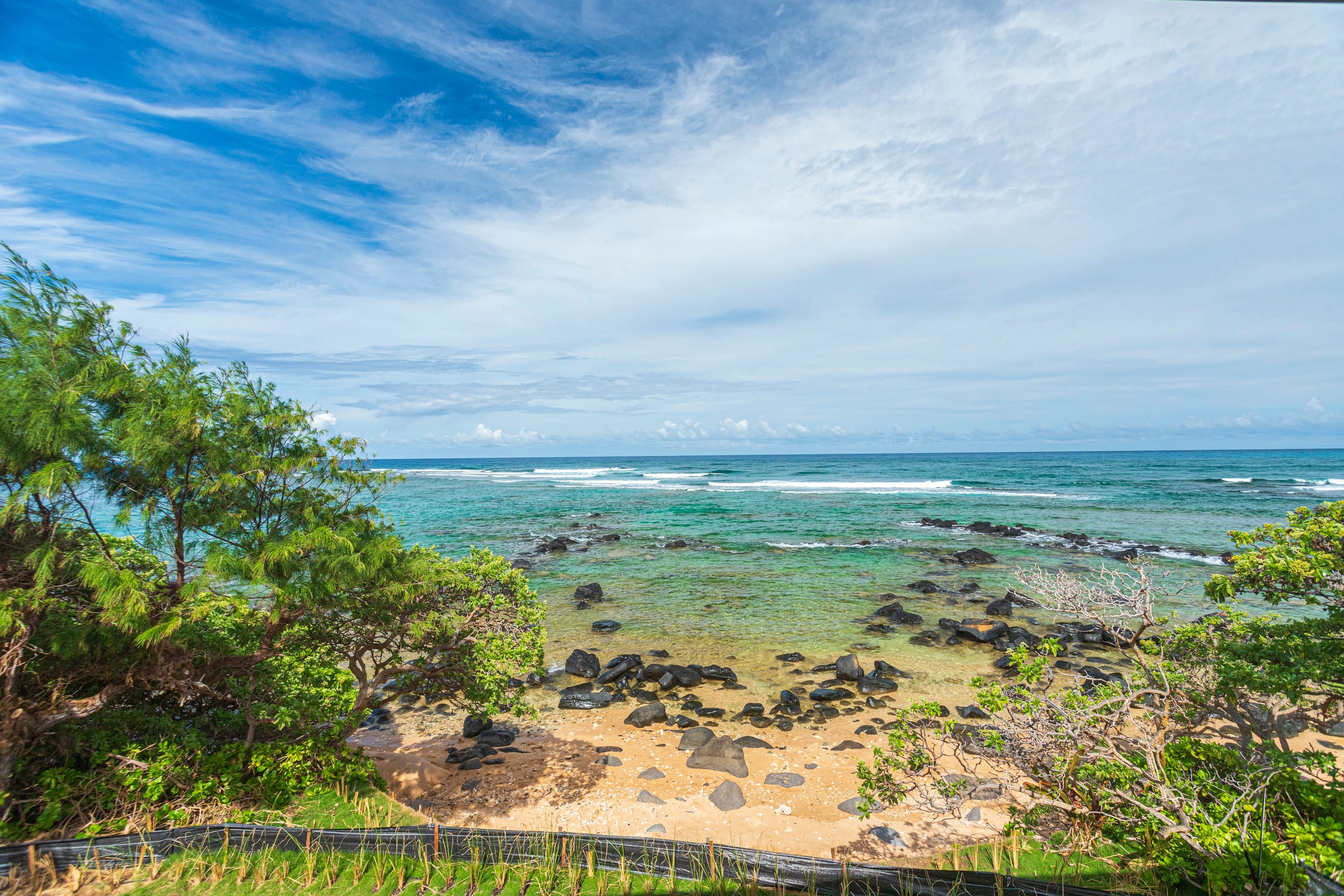 Home in Anahola · ★4.92 · 3 bedrooms · 5 beds · 3.5 private baths - Image 46