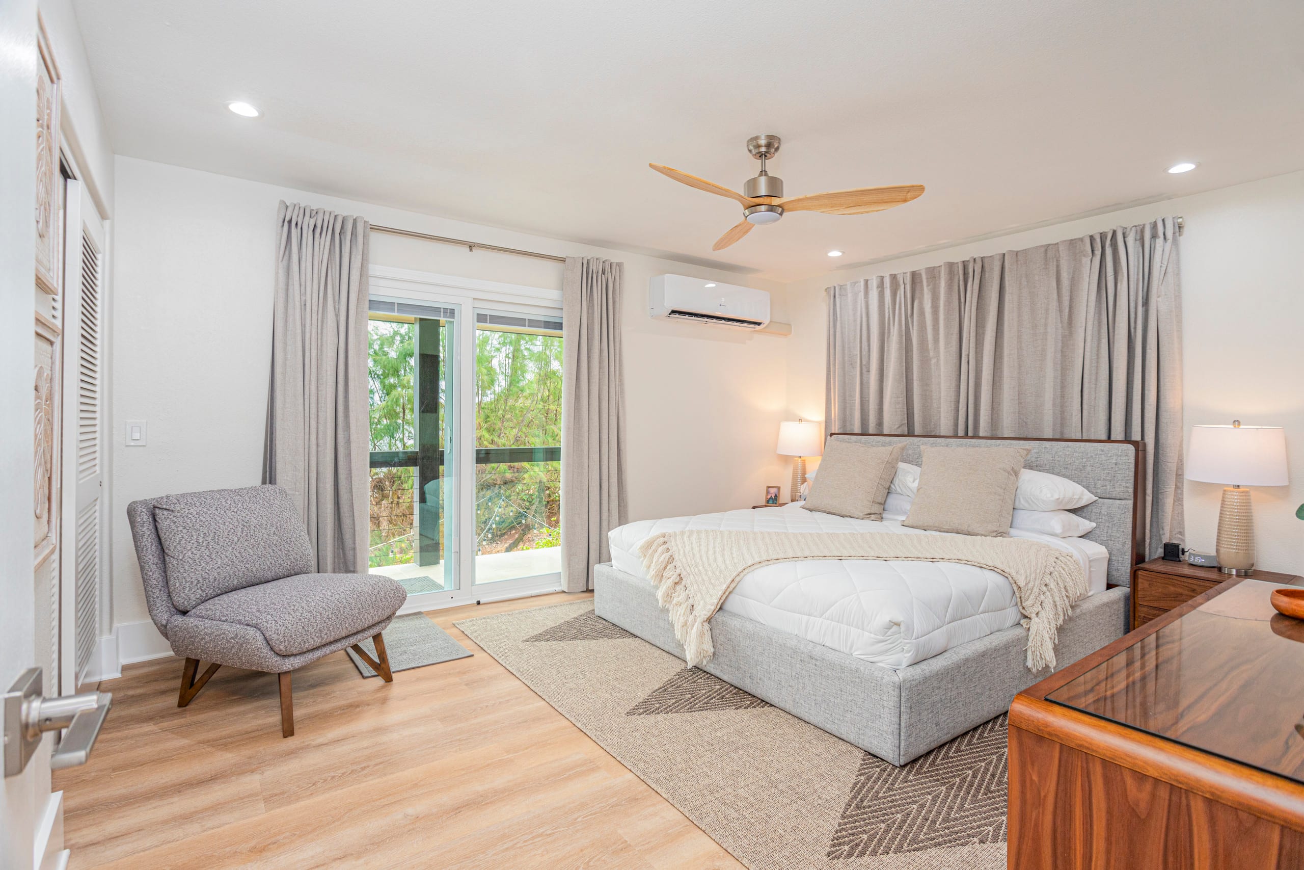 Home in Anahola · ★4.92 · 3 bedrooms · 5 beds · 3.5 private baths - Image 13