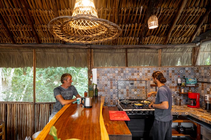 Jungle Cabin - El Cuyo