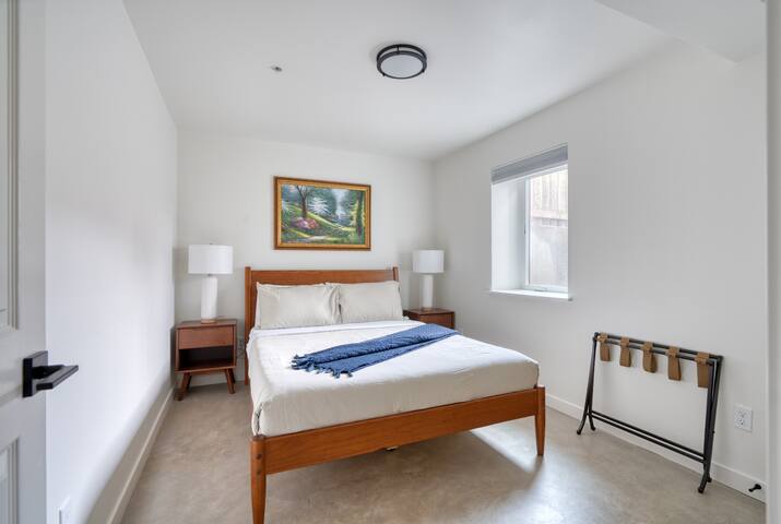 New Build • 4BR • Sleeps 10 • Great Location gallery image 4