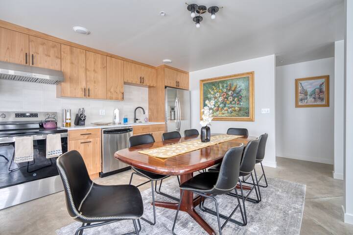 New Build • 4BR • Sleeps 10 • Great Location gallery image 2