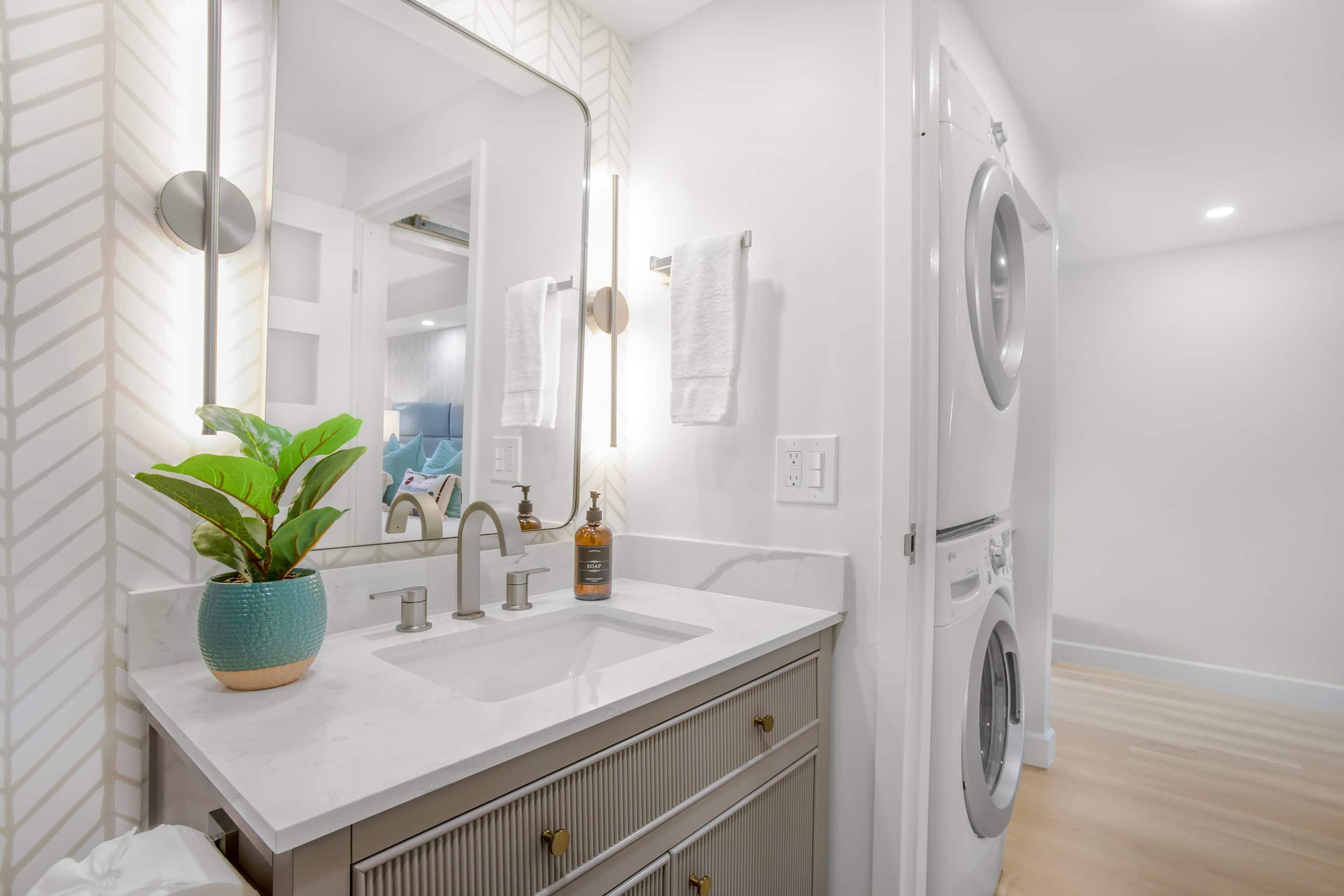 Condo in Kihei · ★4.94 · 1 bedroom · 2 beds · 1 private bath - Image 27