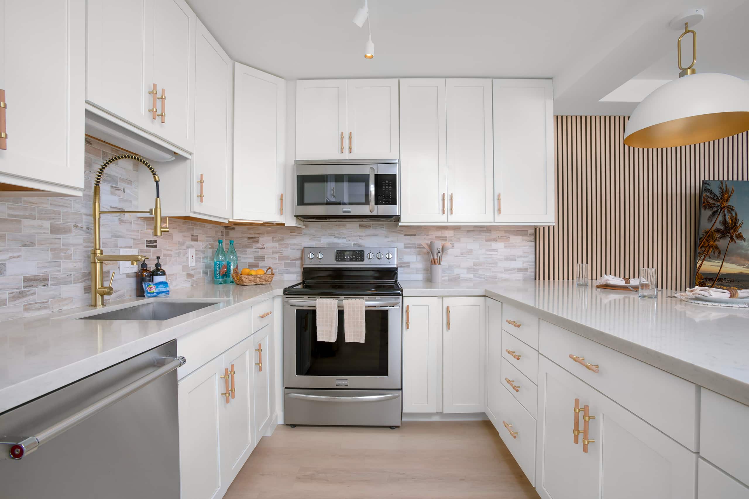 Condo in Kihei · ★4.94 · 1 bedroom · 2 beds · 1 private bath - Image 9