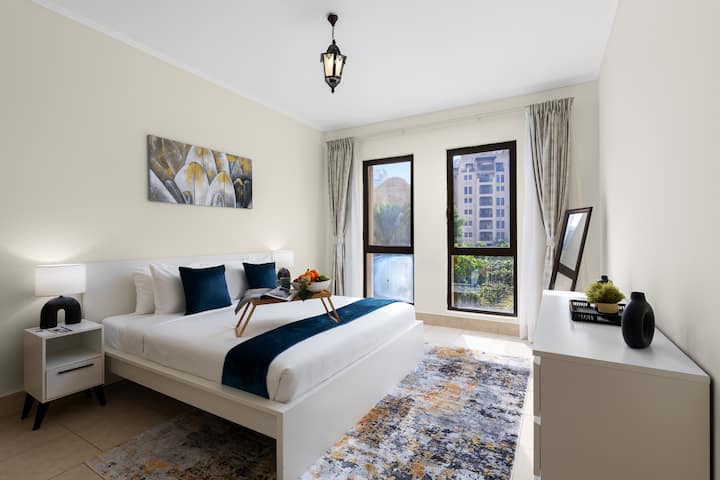 Прекрасна главна спална соба