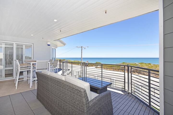Ocean Oasis Beach House with Pool gallery image 2
