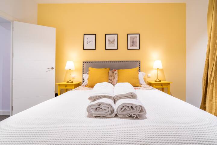 Historic Center 3 bedroom apartment-1 min to metro gallery image 5