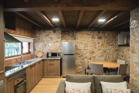 Popular Airbnb listing: Villa Torre Country House in Leiria