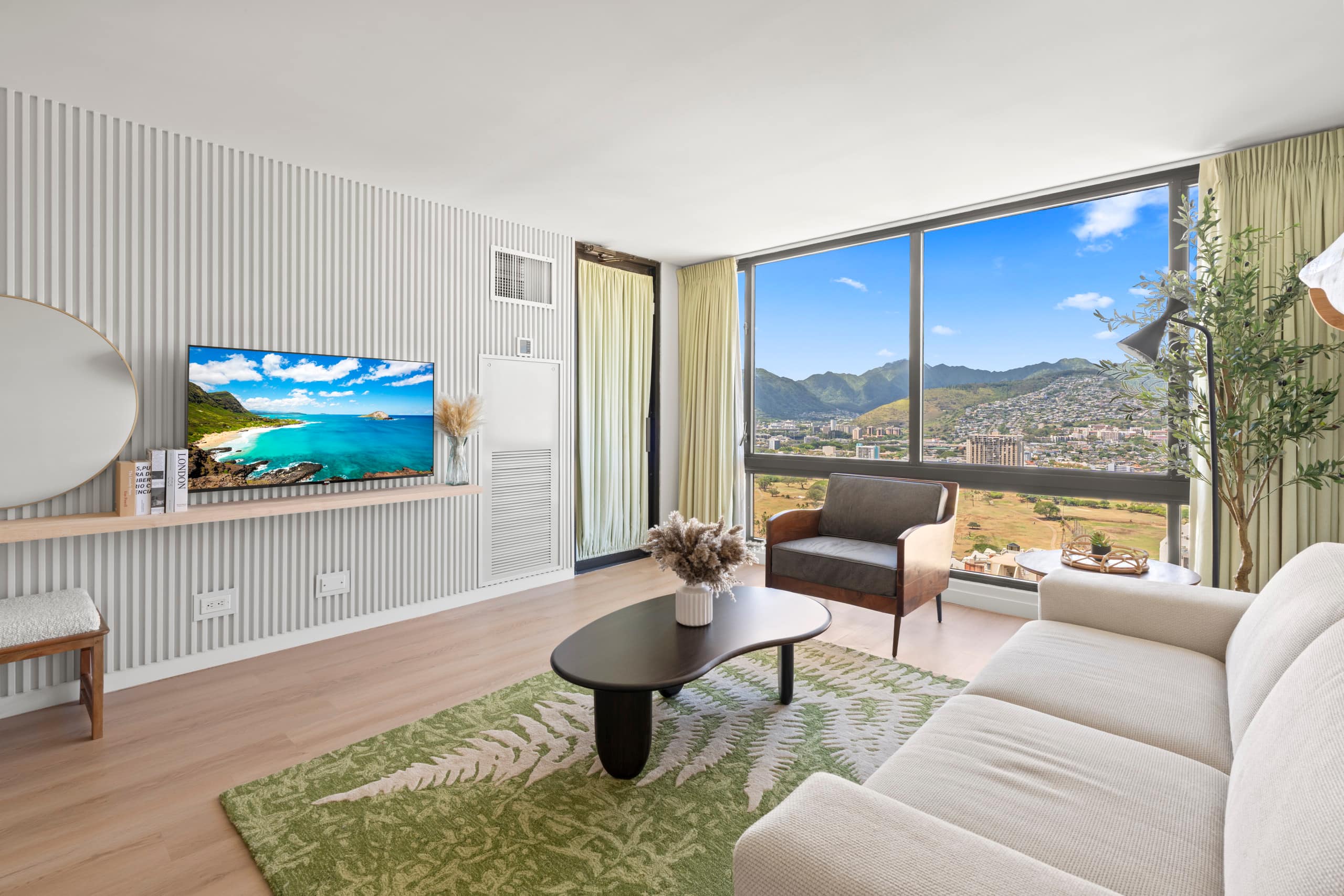 Fully renovated in May 2025/high 36th floor - Image 9