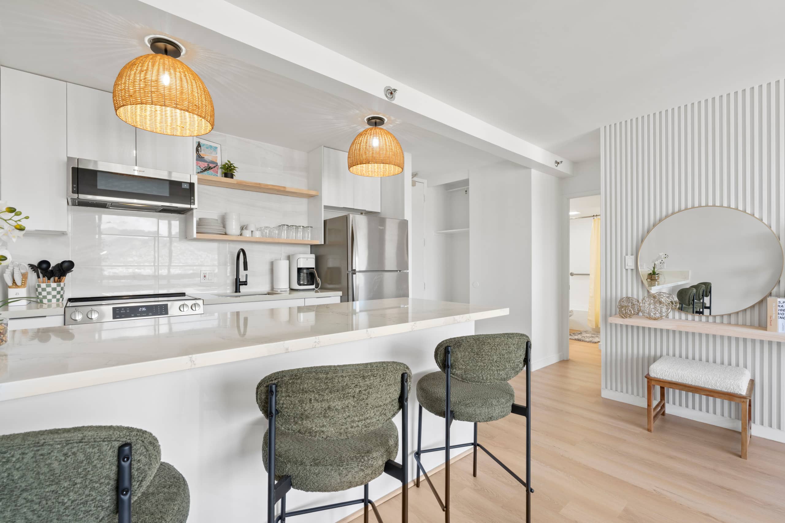 Fully renovated in May 2025/high 36th floor - Image 17