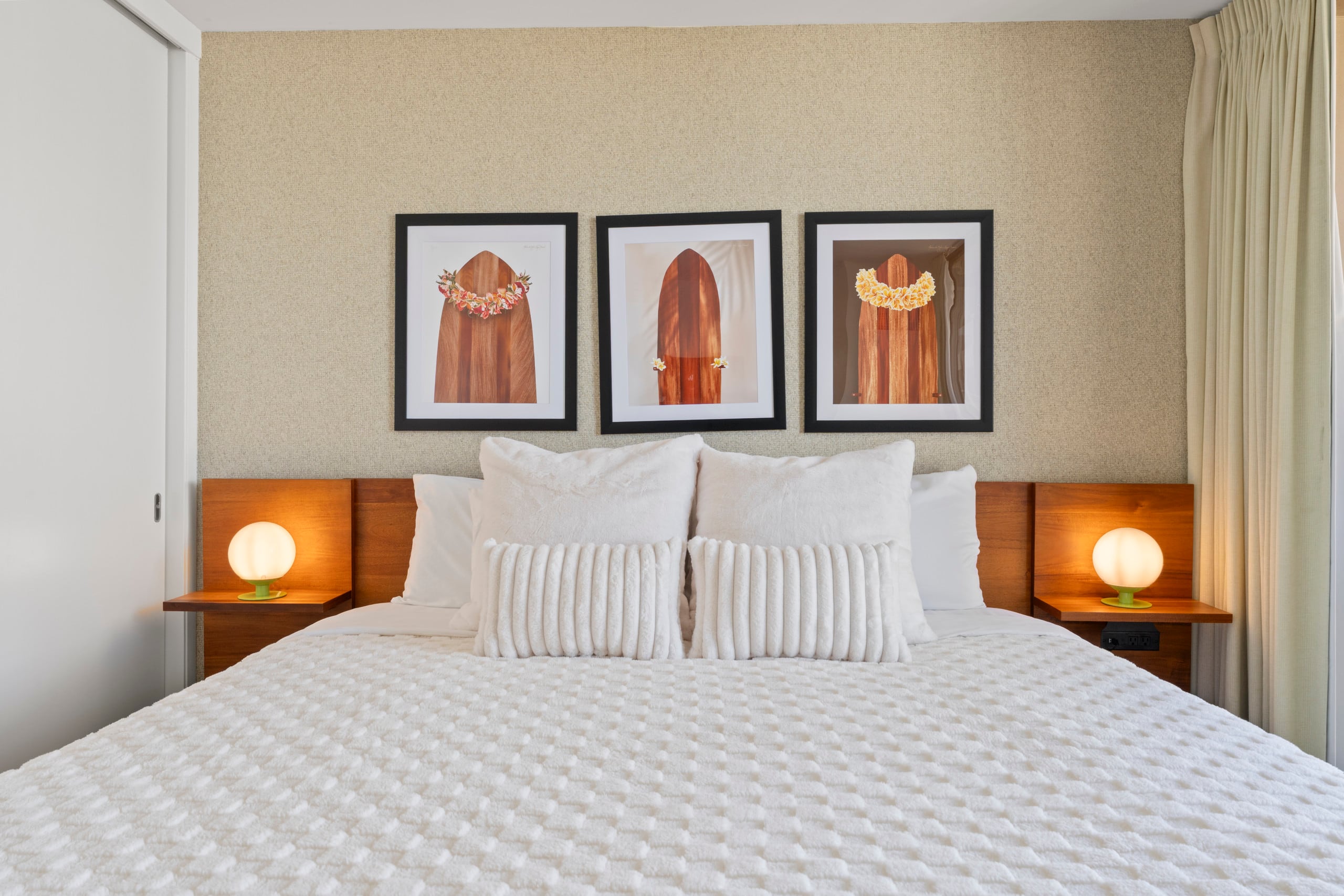Fully renovated in May 2025/high 36th floor - Image 20